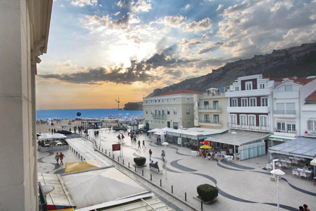Casa a 50m da praia, zona central da Nazaré Esterno foto