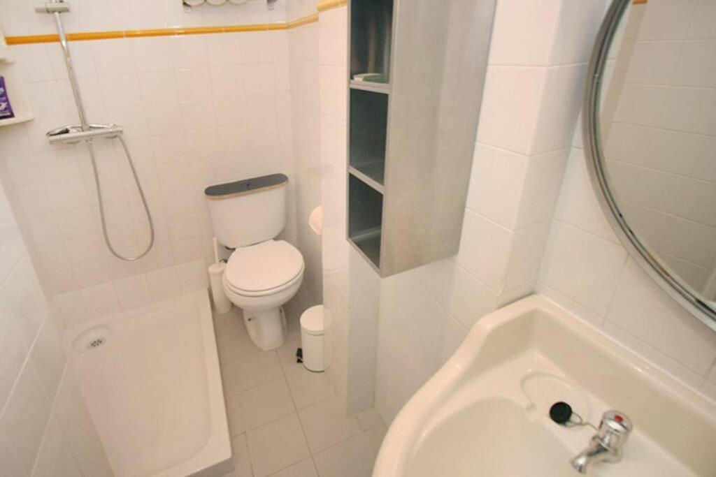 Casa a 50m da praia, zona central da Nazaré Esterno foto